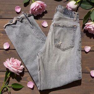 Abercrombie & Fitch Women's Straight Leg Jeans in Light Gray